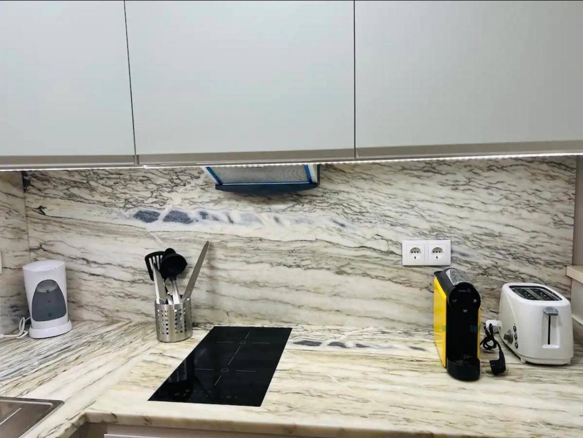 Apartamento Sociedade Farmaceutica Lisboa Екстериор снимка