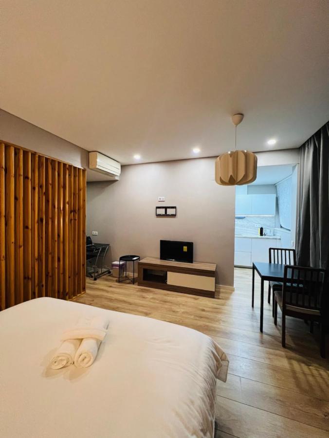 Apartamento Sociedade Farmaceutica Lisboa Екстериор снимка