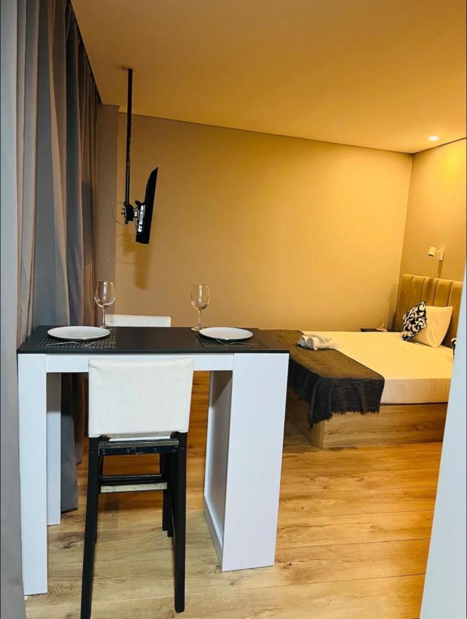 Apartamento Sociedade Farmaceutica Lisboa Екстериор снимка