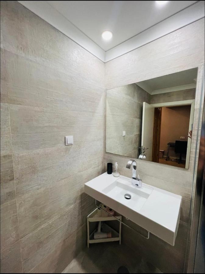 Apartamento Sociedade Farmaceutica Lisboa Екстериор снимка