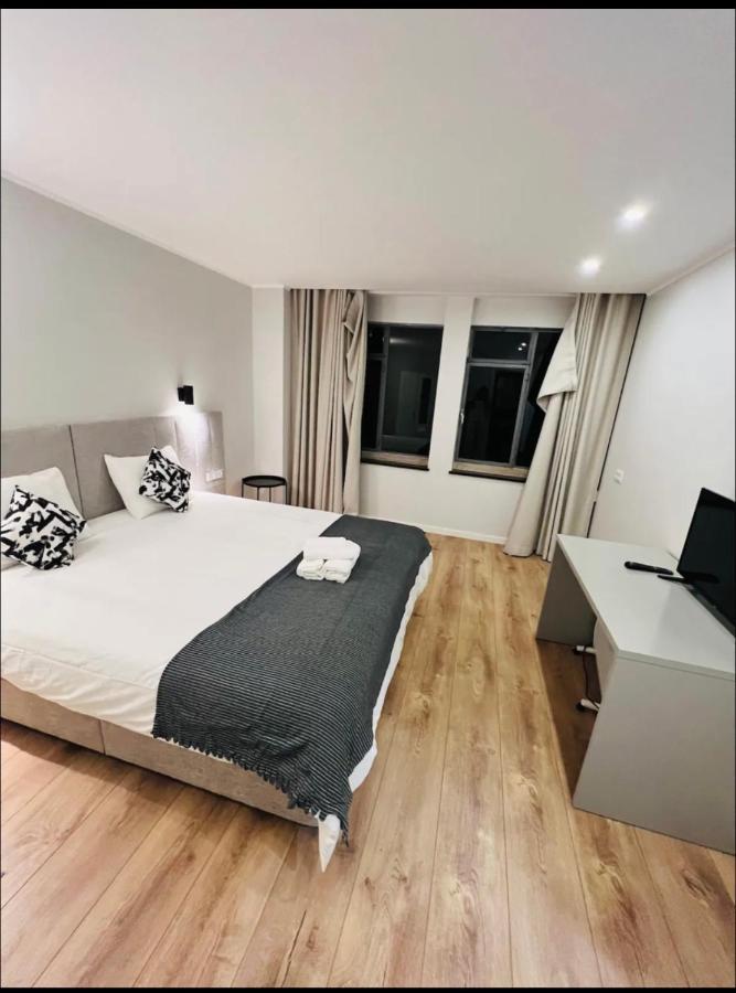 Apartamento Sociedade Farmaceutica Lisboa Екстериор снимка
