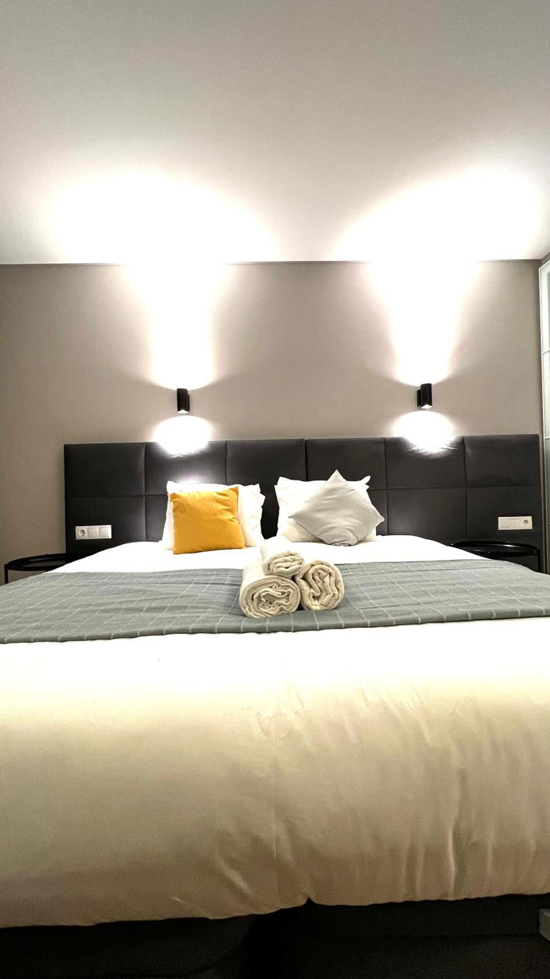 Apartamento Sociedade Farmaceutica Lisboa Екстериор снимка