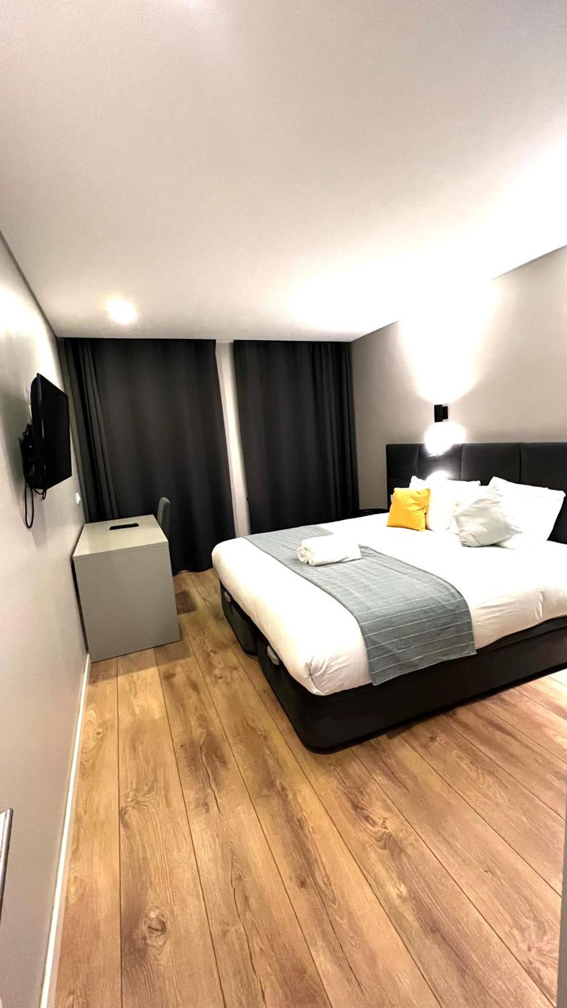Apartamento Sociedade Farmaceutica Lisboa Екстериор снимка