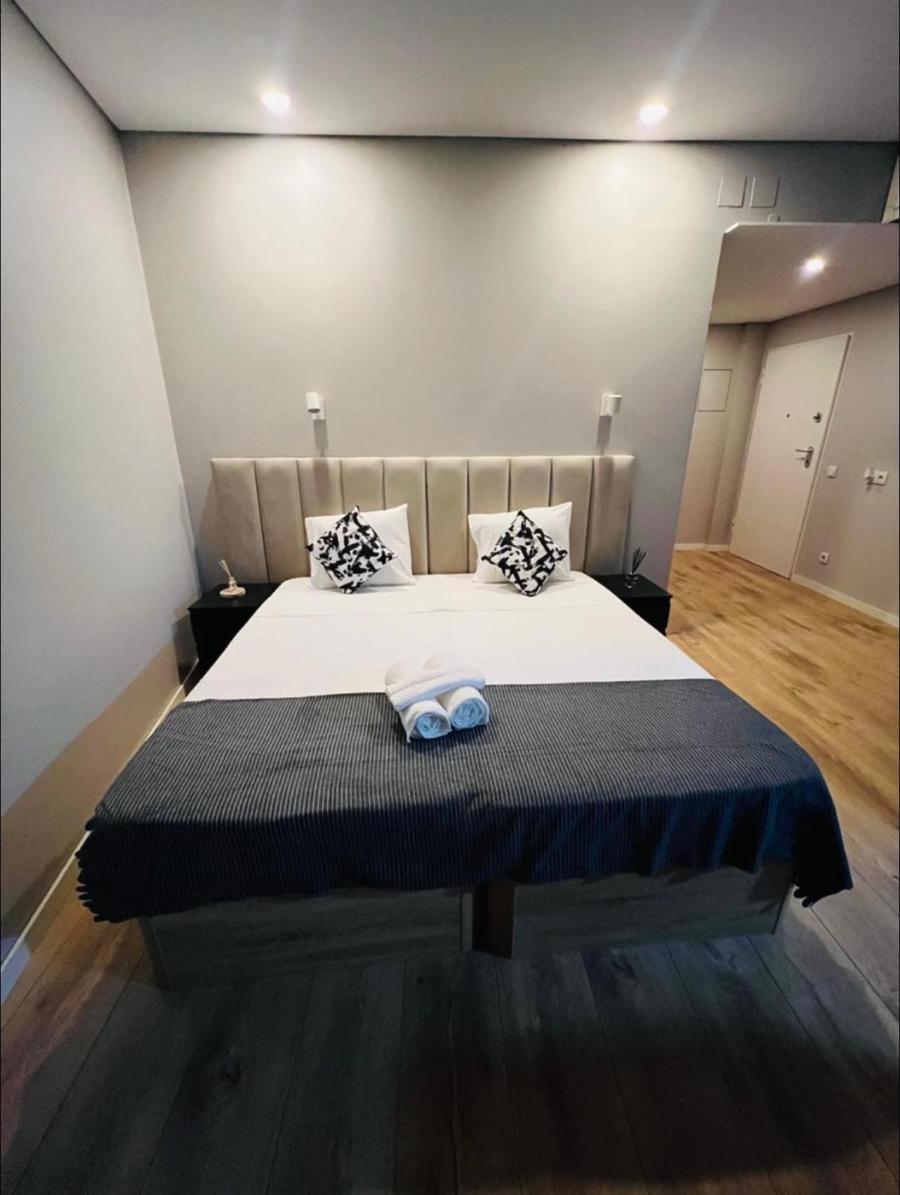 Apartamento Sociedade Farmaceutica Lisboa Екстериор снимка